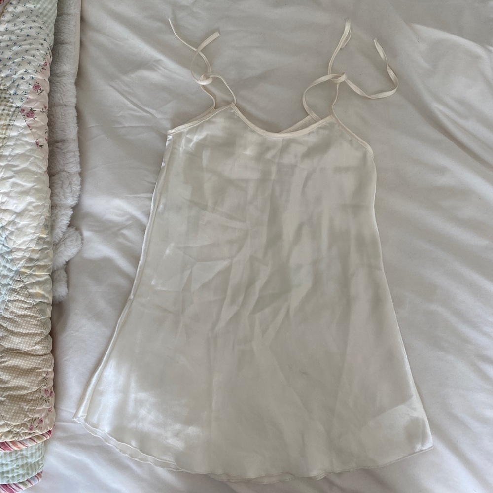 Vintage satin top 🤍